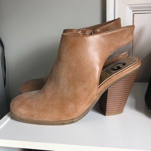 Guess booties size 8